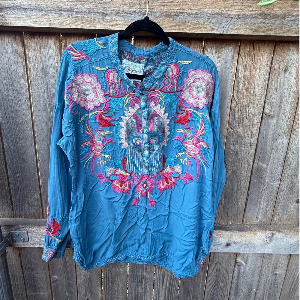 BIYA Johnny Was teal blue embroidered tunic TOP Small floral bird rayon